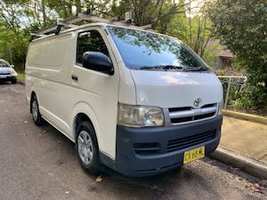 Picture of Annie’s 2006 Toyota Hiace 