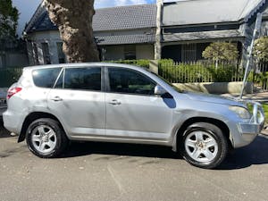 Picture of Luke’s 2009 Toyota RAV4 CV