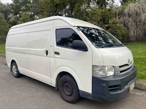 Picture of James’ 2009 Toyota Hiace SLWB