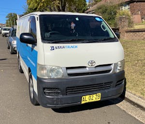 Picture of Sangeeta’s 2006 Toyota Hiace 