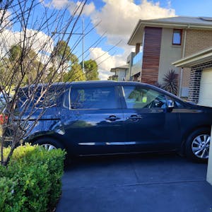 Picture of Misbahul’s 2016 Kia Carnival Si