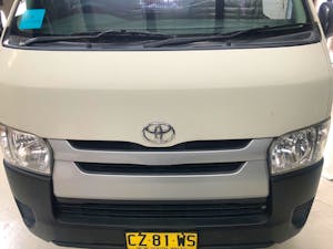 Picture of Raphael’s 2015 Toyota Hiace 